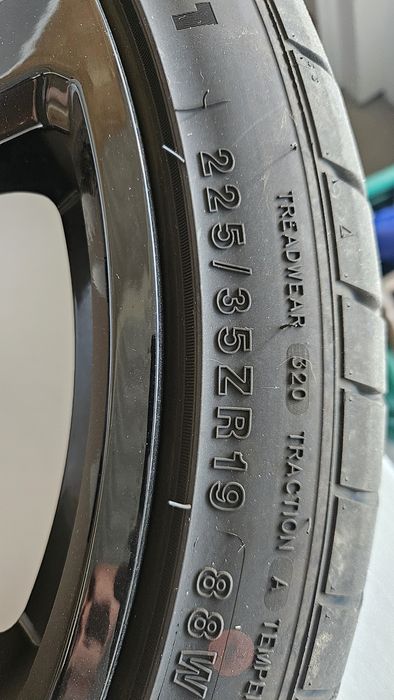 Jantes Autec 5x108 19 ET55 8J