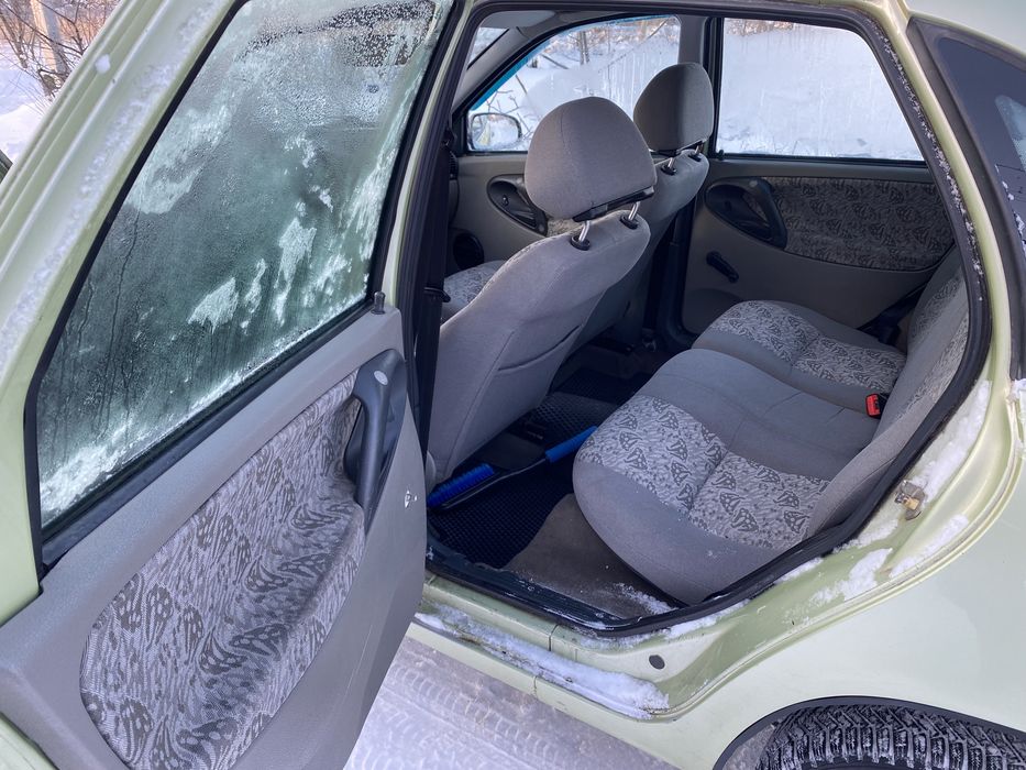 Терміново Lada kalina 2118 седан лада калина 2006 1.6 бензин