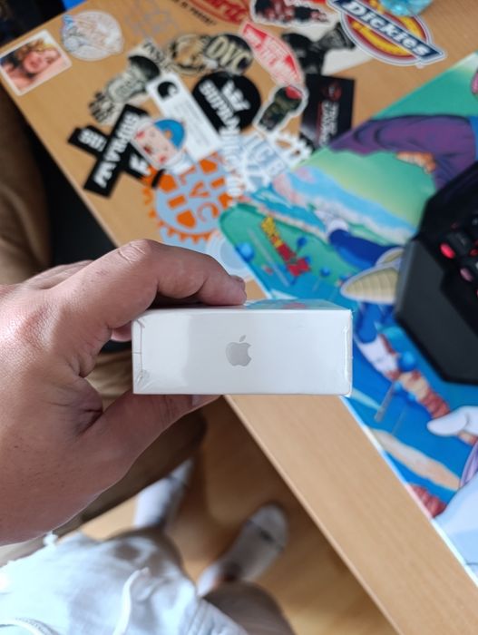 Aipords 4  Apple