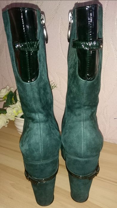 Терміново!Знижка 70 %!Ботінки осінь натуральна замша , р.37