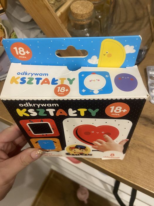 Puzzlowy sorter Kształty