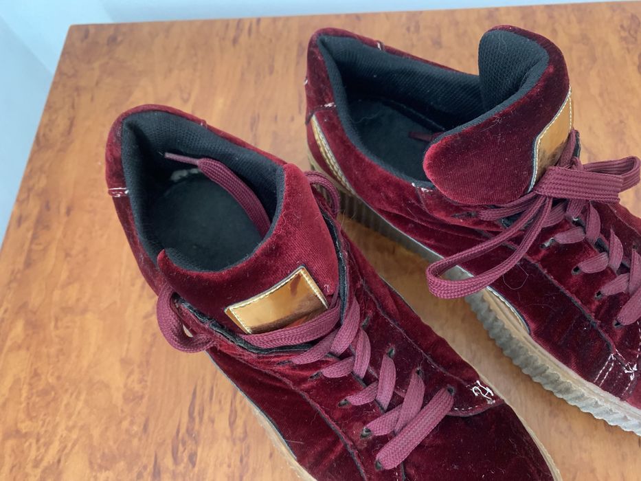 Макасини. Туфлі. Лофери. Балетки.