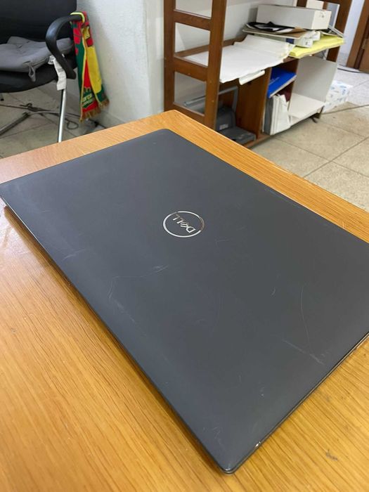 Portatil Dell 3520