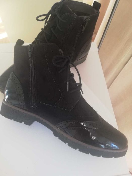 Czarne buty rozmiar 39
