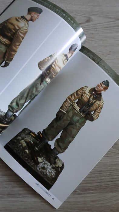 AK-Interactive Panzer Crew Uniforms Painting Guide. Learning Series 02