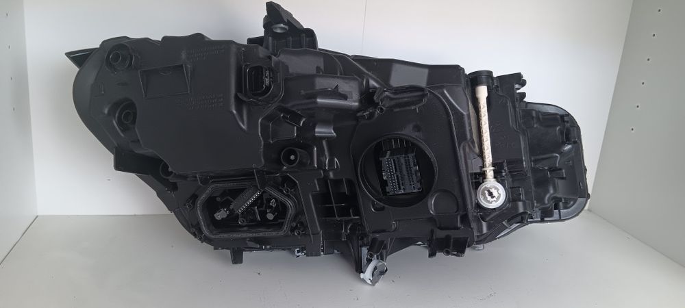 Farol BMW 3 LCI Full LED Matrix Shadowline esquerdo