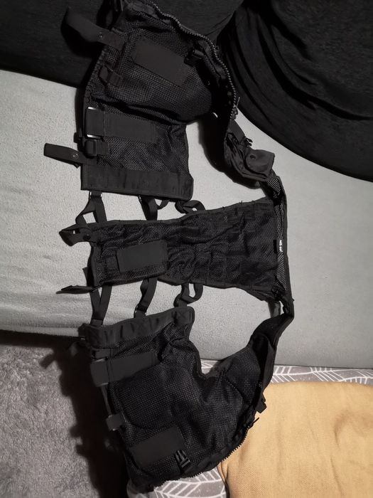 Colete táctico Mil-Tec