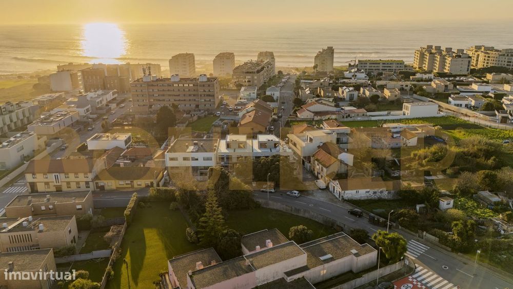 Moradia T3 + 1 em Leça de Palmeira