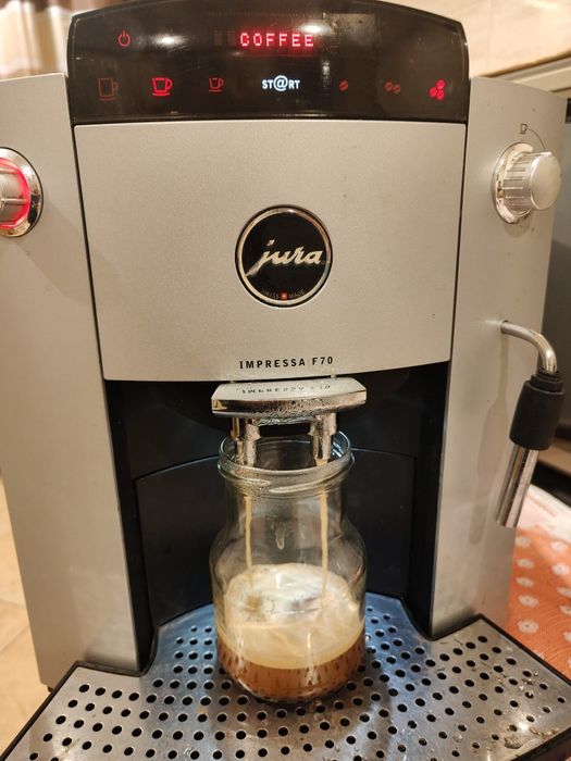 Ekspres do kawy Jura Impressa Xf50 C5 F70  Melitra Caffeo Solo Philips