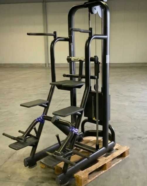 Technogym Selection Easy Chin Dip - stacja do podciągania i dipów