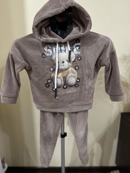 Теплий костюм велюровий, костюмчик для дівчинки 5-6