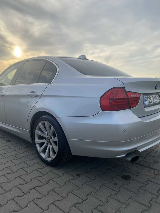 BMW E90 318i 2.0 benzyna 2010rok