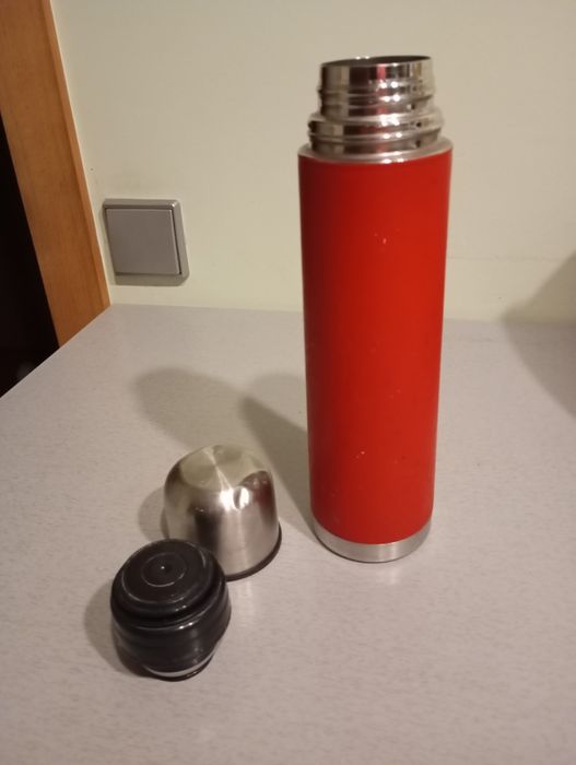 Garrafa de alumínio