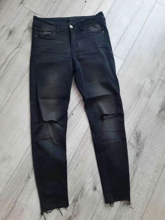 Skinny jeans Reserved 36 S czarne przetarte