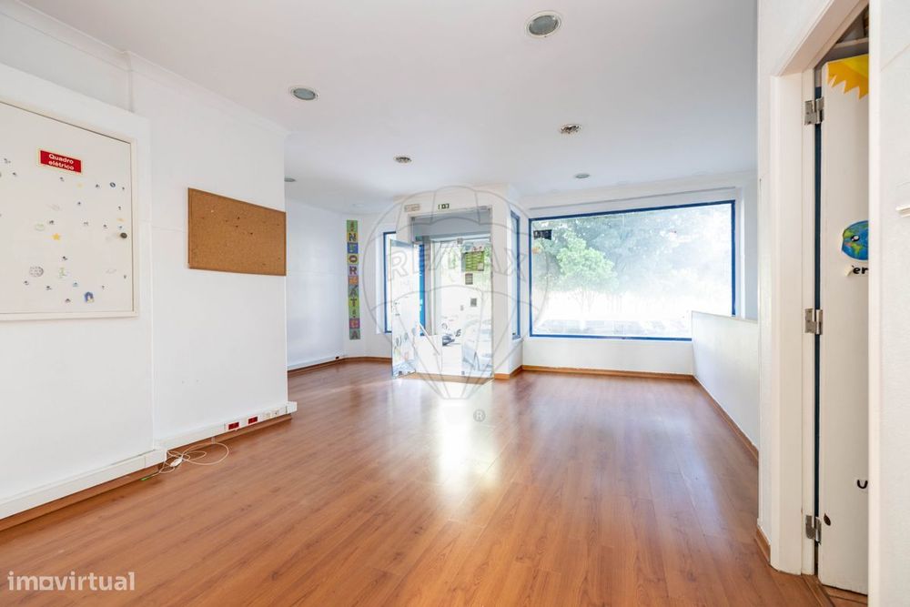 Loja  para arrendamento