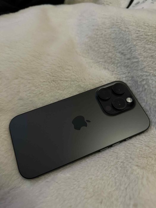 Iphone 16 pro / 128 gb / 100%