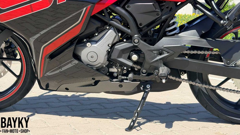 Мотоцикл CFMOTO 250SR Lite