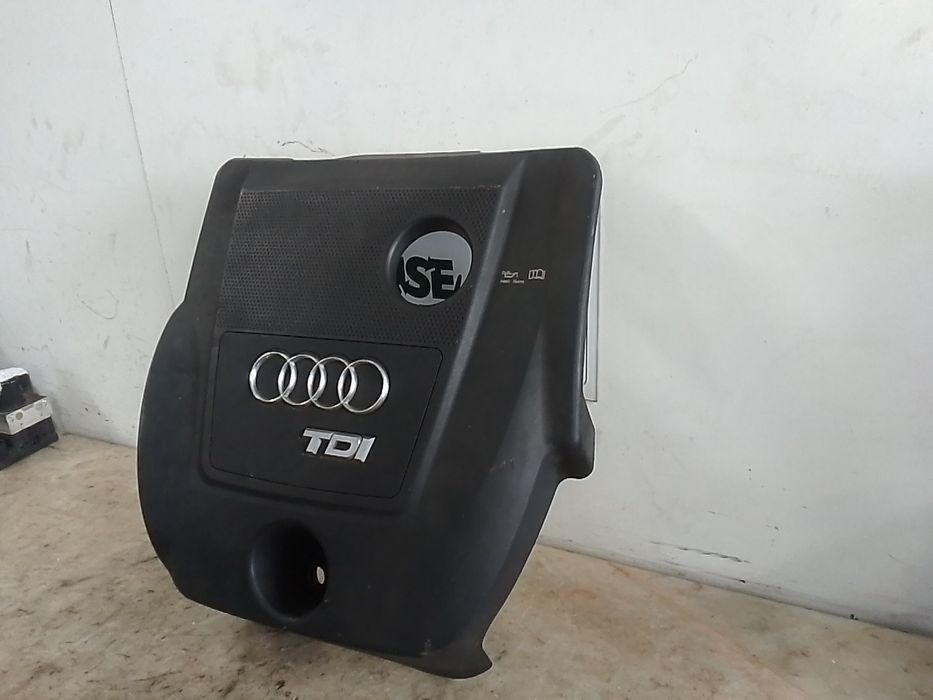 Tampa do Motor AUDI A3 (8L1)