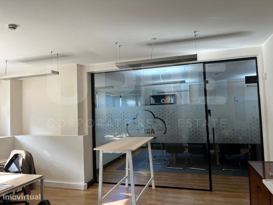 Armazém c/ escritórios | ARRENDA | Maia (ZI)