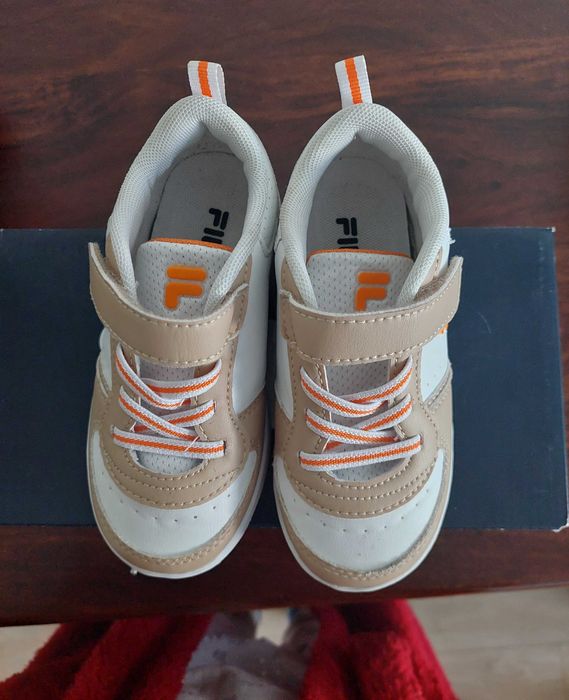 Buty dziecięce Fila r. 26