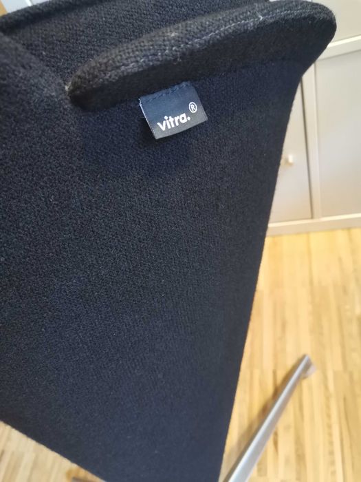 Krzesło Vitra Cone /Nowy 11 000zł