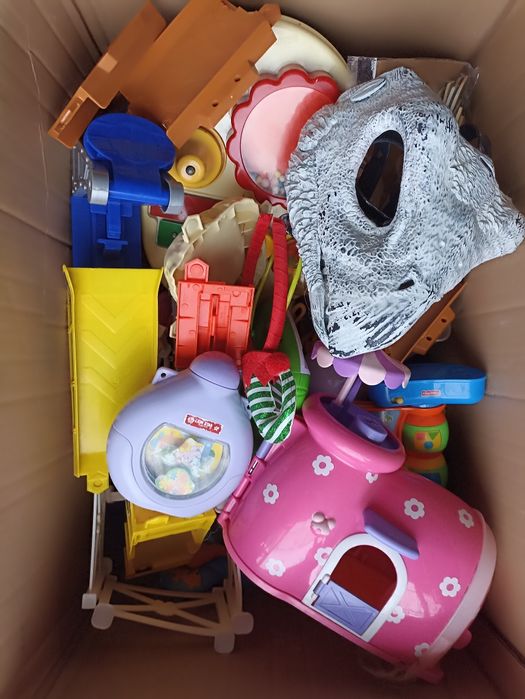 Іграшки секонд хенд