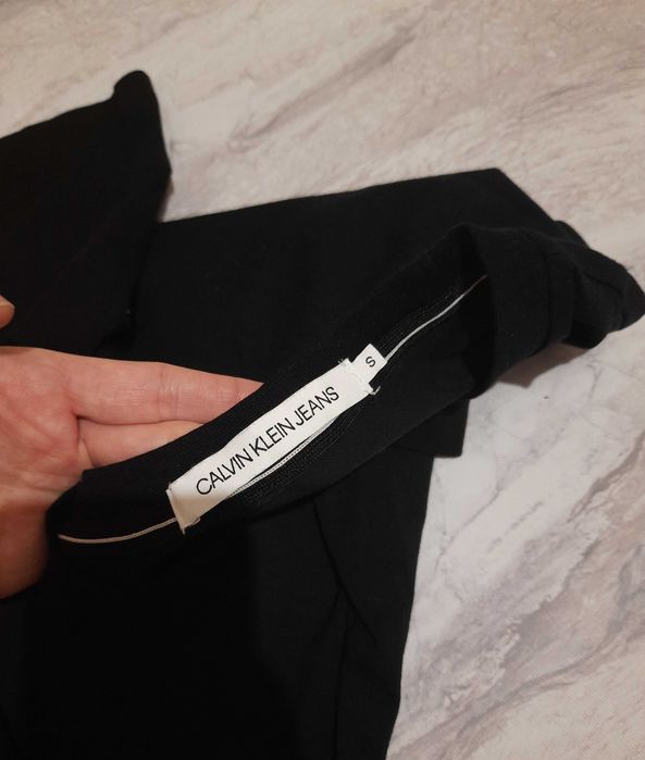 Calvin Klein подаруноки на 8 березня