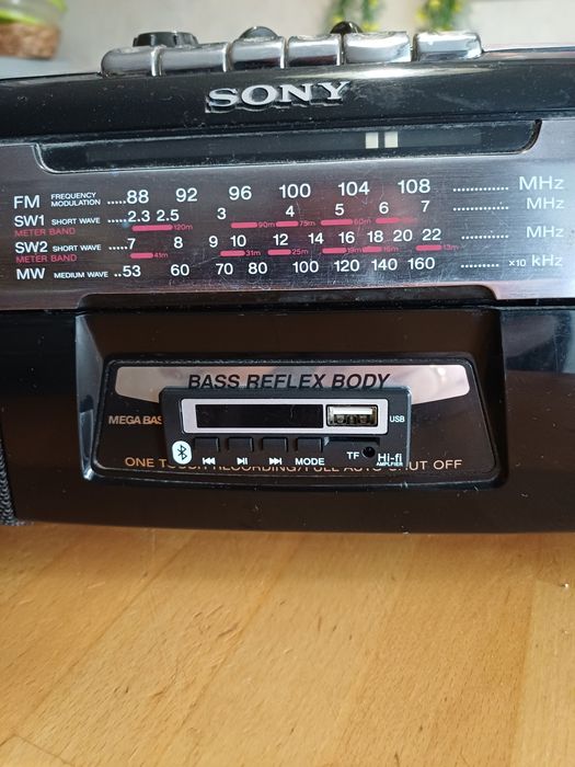 Музична блютуз колонка, бумбокс Sony
