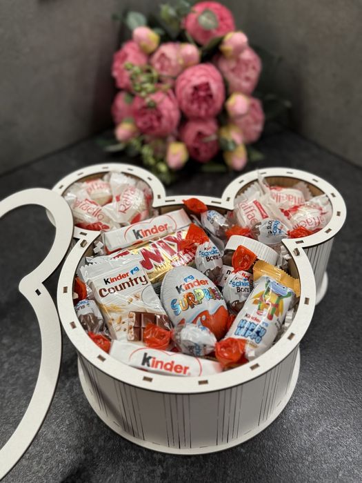 Кіндер бокс Kinder Milka бокс Дитячий подарунок Набір Корпоративний