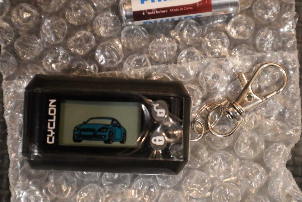 Двосторонні LCDпульти CECLONE, NEXTONE, TOMAHAWK, RS, CONVOY+батарейка