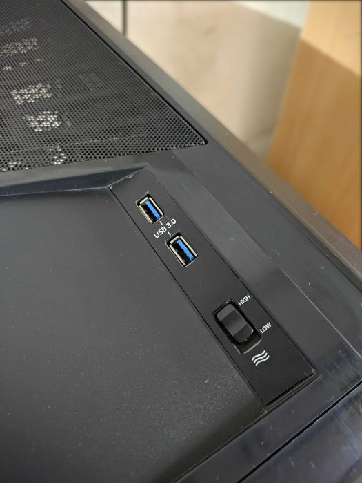 Zalman Z12 Plus - Caixa ATX com Leitor DVD