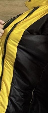 Жіноча весняна куртка