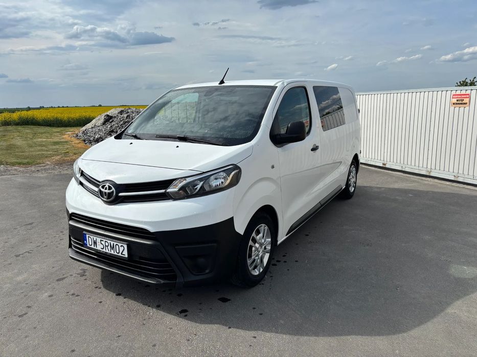 Toyota ProAce 6-osobowy (brygadówka, mix, holenderka)