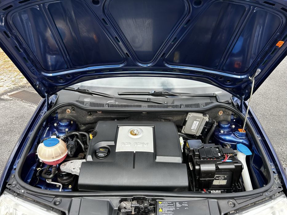 Skoda Fabia 1.2 12V ( Poucos kms)