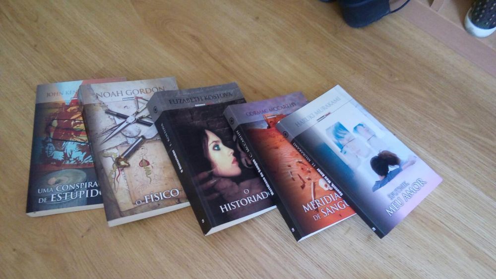 Livros vários vários