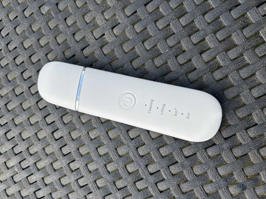 Peeling kawitacyjny do twarzy USB