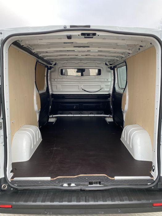 Продам Renault trafic 2022