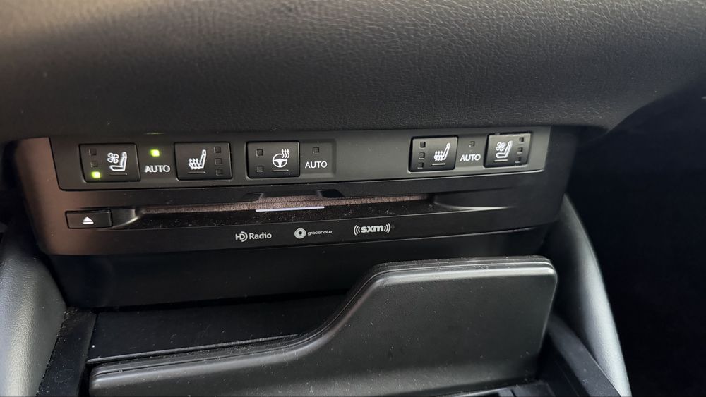 Lexus es 300h 2021