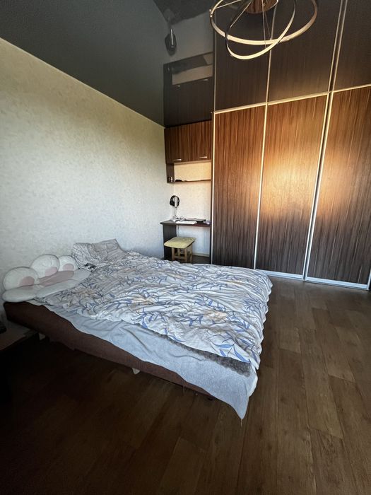Продам 1 кімнатну, ПОКРАЩЕНОГО ПЛАНУВАННЯ, ЦЕГЛА, з меблями і технікою - View 2