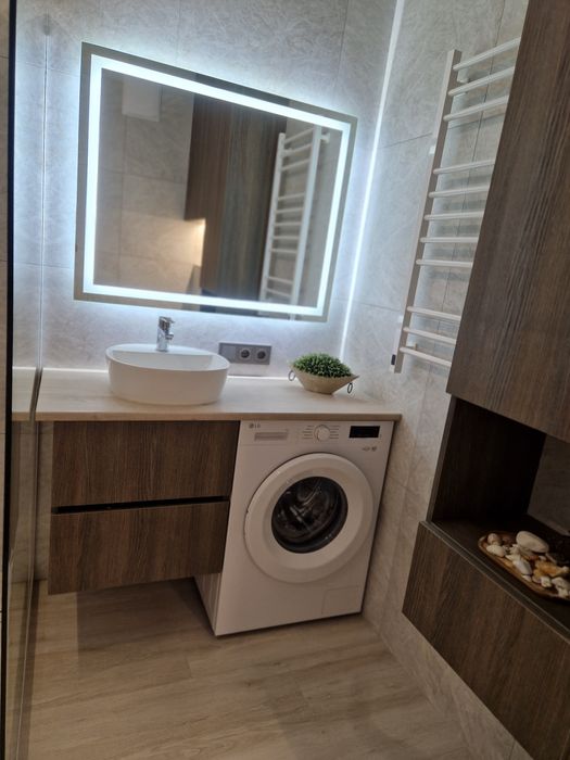 Варшавський 2, однокімнатна квартира  43 м² , генератор, Віноградарь