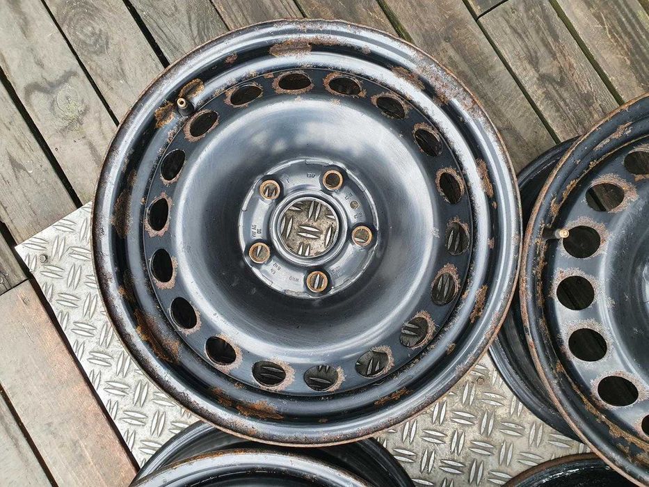 Oryginał felgi stalowe 15cali VW Multivan Audi 100 200 A3 A4 A6 S145a