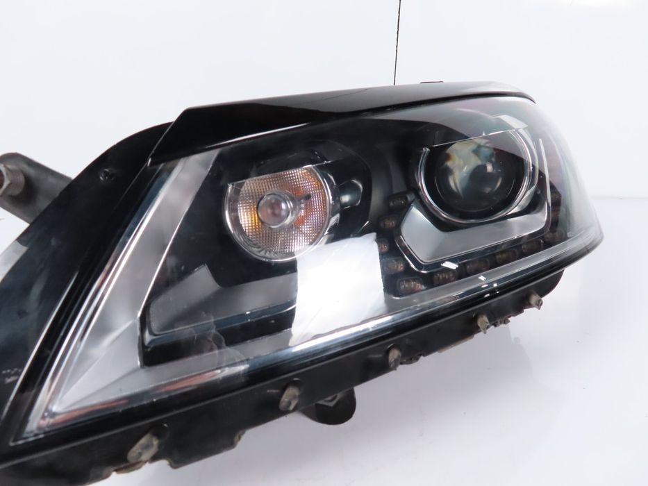 Farol Xenon Direccional Vw Passat Ref: 3Ab941753