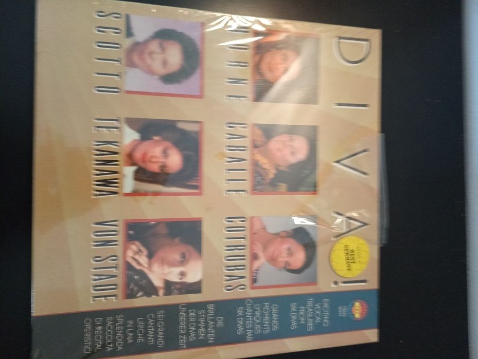 Diva: Six Great Voices 	3x Vinil  Horne, Caballé , Cotrubas ... NOVO
