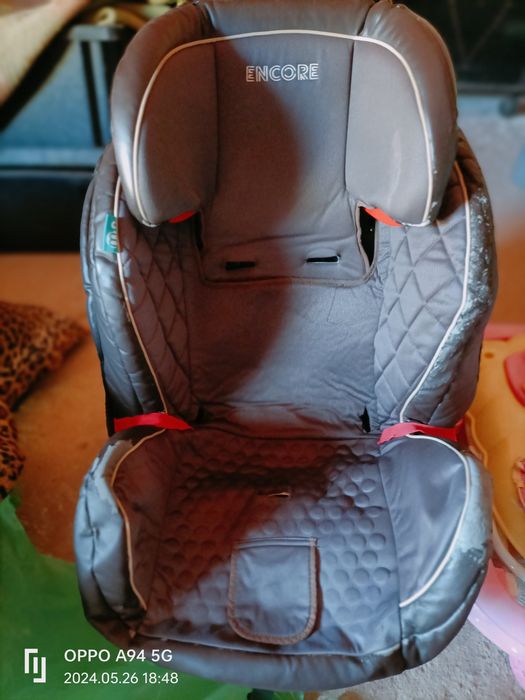 Carrinho bebé + espreguiçadeira + marsúpio + bomba de leite + cad.auto