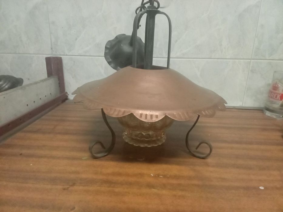 Żyrandol metalowo szklany