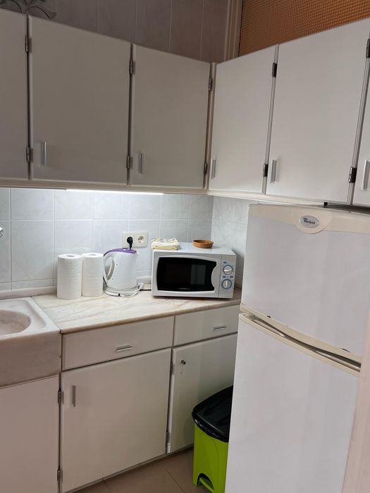Arrenda-se apartamento T1- Porto