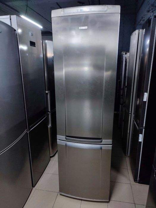 Робочий холодильник Indesit BIAA 13P F Італія Склад магазин Гарантія