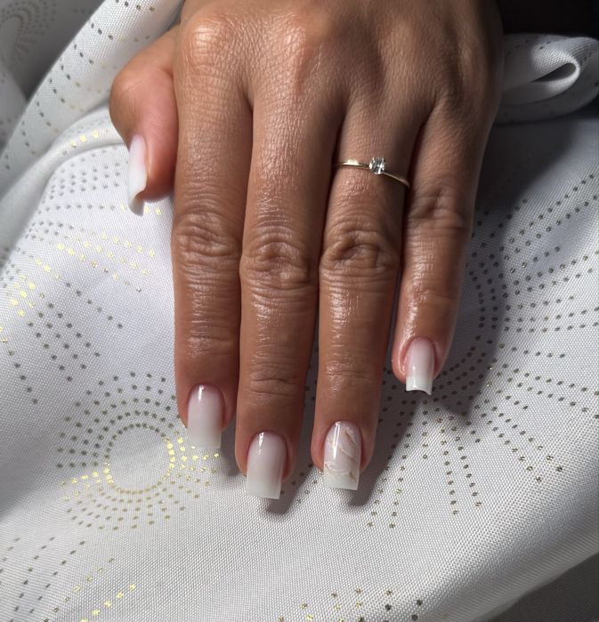 Nail designer- msnicure-pedicure - alongamento- gelinho