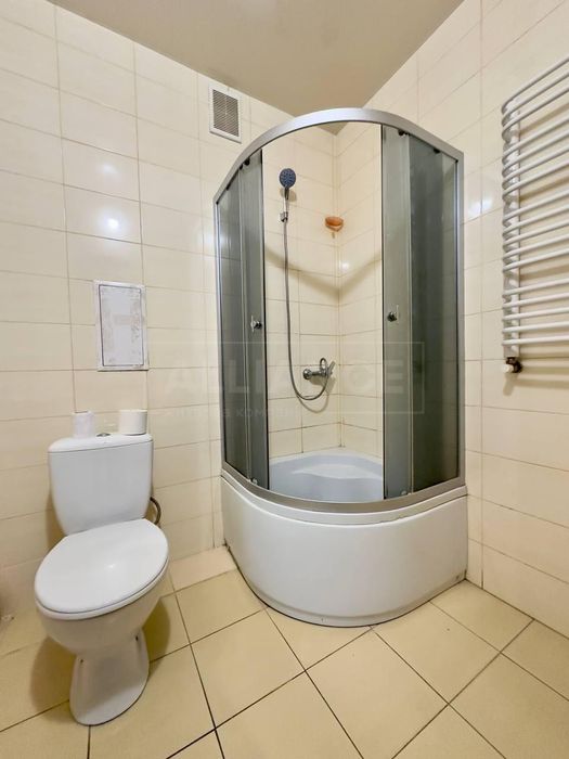 Продається 2х кімнатна квартира в новобудові вул.Коновальця