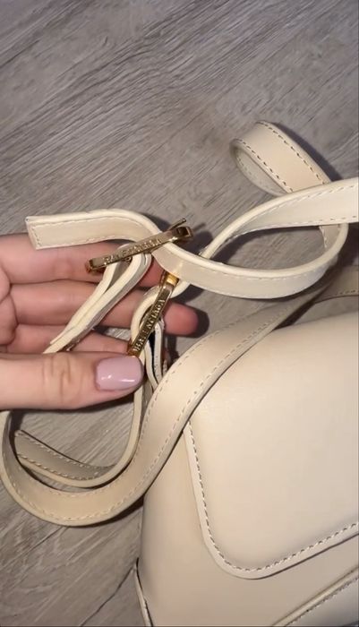 Сумка маленька , бежева